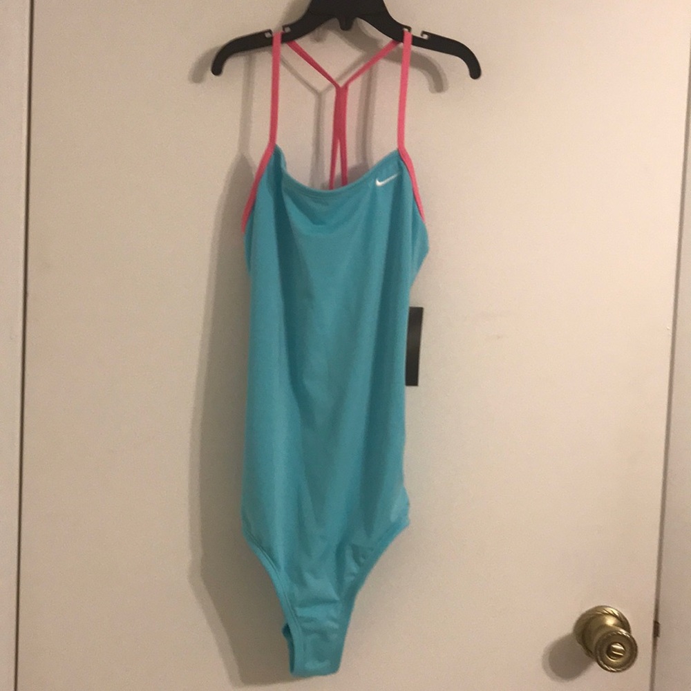 NWT NIKE  SWIMMING SUIT.